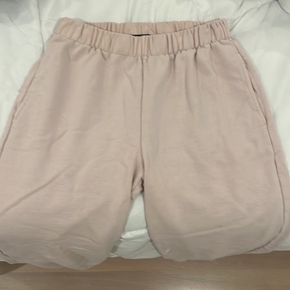 ⭐️ BRANDY MELVILLE Pink Sweatpants - Picture 5 of 7